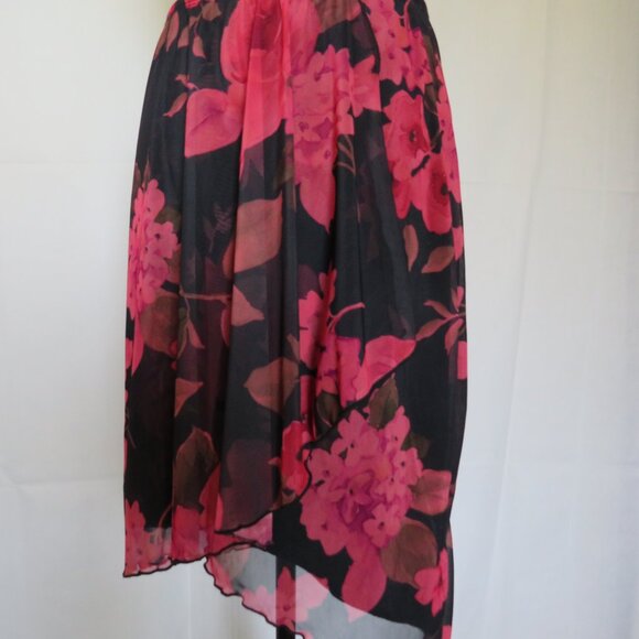 IMI Women’s Girls Pink Black Floral Motif Top and Skirt 2 Pc Set size L - Picture 11 of 12